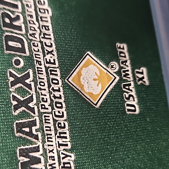 USF BULLS TSHIRT - Picture 2 of 4